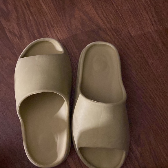 Slides - Picture 2 of 4